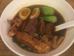 -晶华冠军牛肉面坊