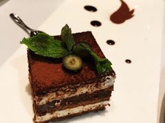 -GreyWhale灰鲸餐厅(武汉国际广场店)