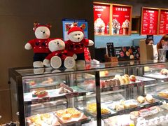 面包甜点陈列柜-星巴克臻选(上海合生汇1F店)