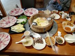 -鱼遇木桶斑鱼火锅(塔湾店)