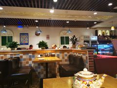 大堂-巴依兄弟西域美食(机场店)