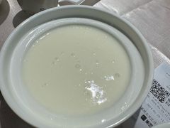 蛋白杏仁露-明珠海港大酒店