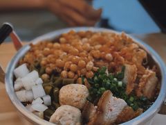 -丽丽三鲜螺蛳粉(田林路店)