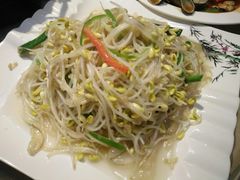 乡下豆芽炒海蜇-梓程海鲜大酒家