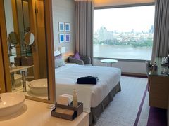 -阿瓦尼河滨曼谷酒店