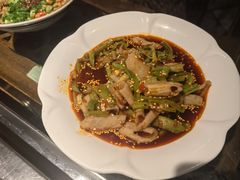 -张大胡子鱼头火锅酒楼(长益路店)