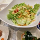 生菜可以续 泡菜汤特别好喝 酸酸辣辣拌着米饭吃 哇塞