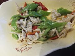 尖椒炒鸟贝-北戴河转鱼·炒螃蟹酱餐厅