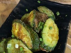 -老街烧烤大排档·地道湖北菜·龙虾馆(汉口火车站店)