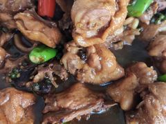 -八两八金·莱芜特色炒鸡(市南漳浦路店)