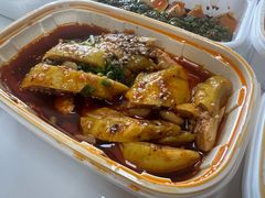 -渝信川菜 · 川味家常菜(财富购物中心店)