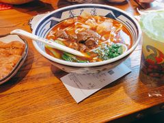 -鑫花溪牛肉米粉(印象水街都心荟店)