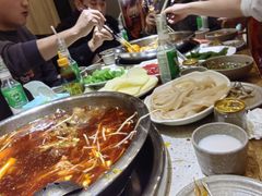 -肖肖酸萝卜鱼火锅(总店)