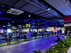 -锐菲特游泳体育健身中心(滨江店)