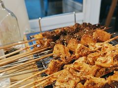 -烤满分·东北烧烤(首经贸店)