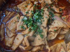-小许三鲜砂锅馄饨店(家多乐烟酒店)