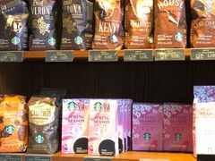 零售区-星巴克(上海汇锦里店)