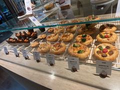 -VERIE BAKEHOUSE
