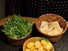 -三出山火锅(南京万象天地店)