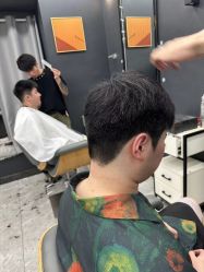 -藤野造型烫发染发