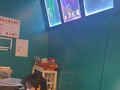 -荒岛实景沉浸密室(江汉路1店)