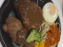 -汤姆家的牛排意面披萨(新城市广场店)