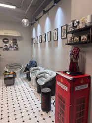 -老男孩男士理容馆·理发·烫染·修面