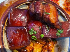 紫砂红烧肉-松鹤楼·非遗·苏帮菜(融科店)