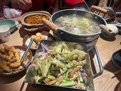 -川堂风·跷脚牛肉·乐山爆炒(宝山日月光店)