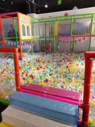 -塔塔王国·主题儿童游乐园(奥城商业广场店)