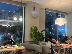 -必胜客(阿罗海店)
