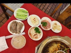 -山城年华老火锅(玉林店)