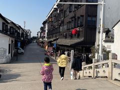 -张家港凤凰山景区恬庄古街