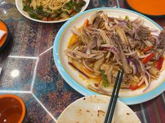 -乡村馕坑肉·烧烤·新疆菜·本地人更爱吃(阿勒泰首店)