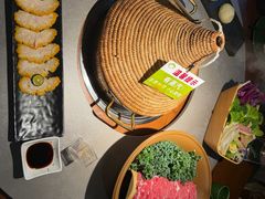 -花菇朵·云山雀 ll 野生菌锅·野果酸汤·精品滇菜(万柳店)