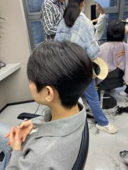 -宫铭烫发染发接发店