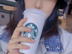 -星巴克(吉林财富广场店)