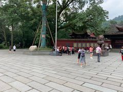-峨眉山报国寺