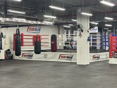 -FIGHTMAN格斗俱乐部(长宁临空店)