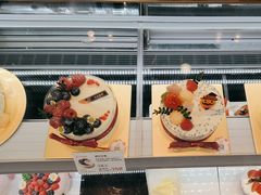 -花花卷卷·鲜食蛋糕(静安久光百货店)