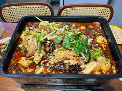 -干老庆贵州留一手烤鱼·地摊火锅(财经大学店)