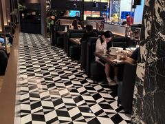 -新白鹿餐厅(滨江银泰店)