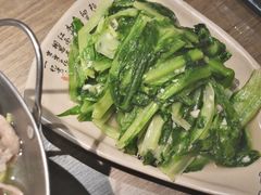 -肖四女乐山跷脚牛肉(滨江天街店)