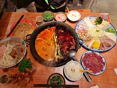 -周小明火锅(黑金冠社区店)