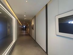 -上海虹桥中心爱琴海亚朵S酒店