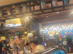 -领鲜活海鲜榴莲自助火锅(东门店)