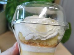 -全家便利店(襄阳南路店)