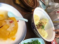 -有红鸡毛店·川菜(建设路店)