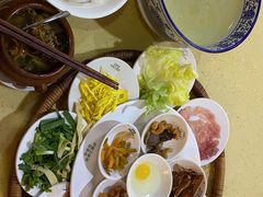 -桥香园云南过桥米线(金马碧鸡店)