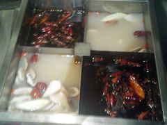 鸳鸯锅-璞御·海鲜·雪花牛肉局(宾水西道店)